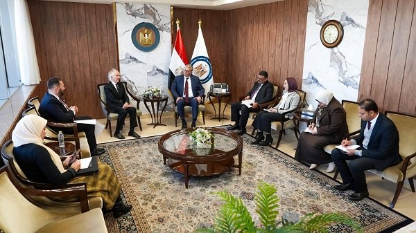 اجتماع وزير البترول بشركة هانتر الاسترالية