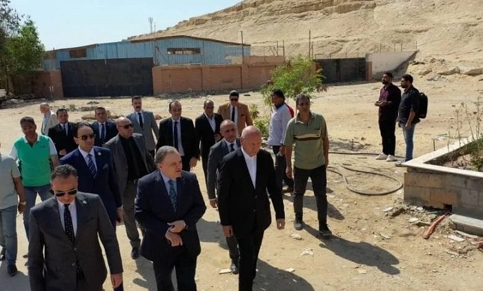 تسليم أرض ساحة تحفظ